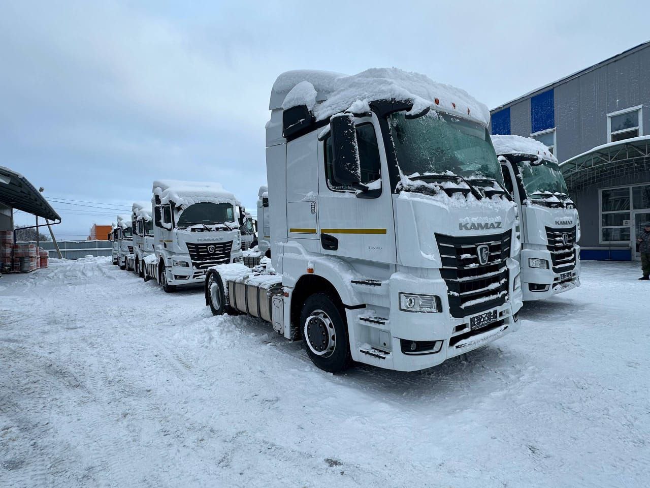 КАМАЗы новейшего поколения для московских строителей