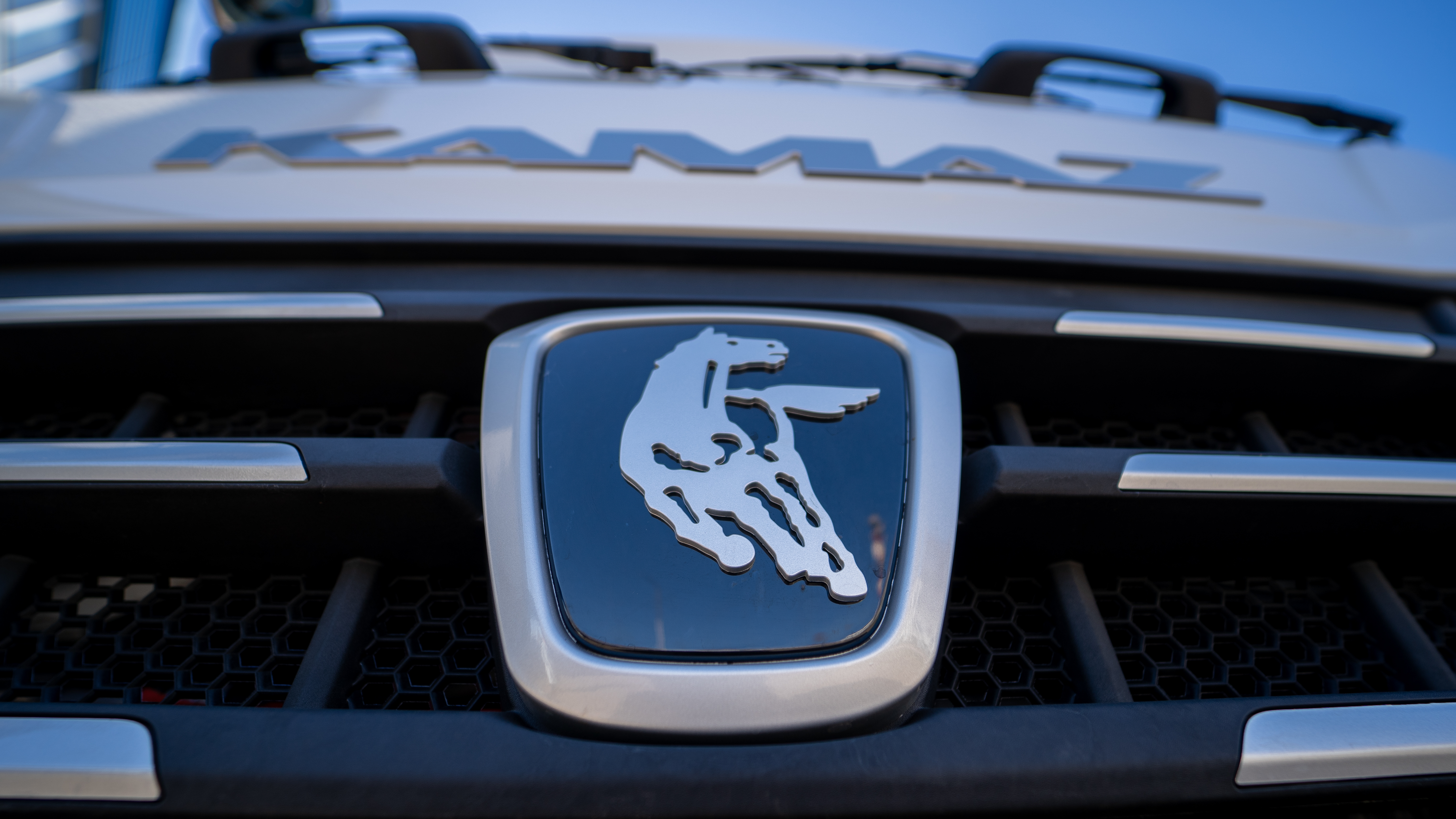 Крупная партия тягачей КАМАЗ-54901 поставлена в лизинг