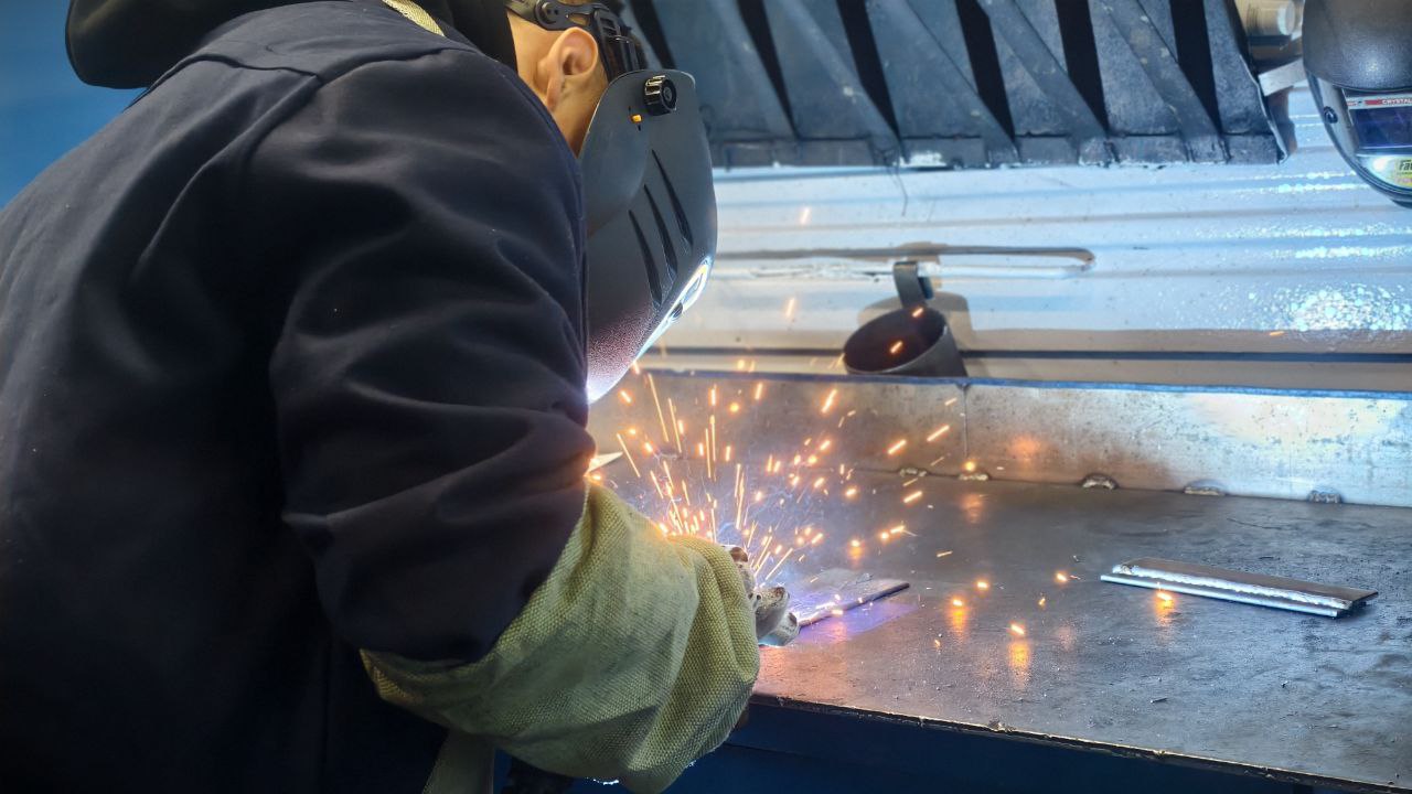 На «КАМАЗе» выявили лучших сварщиков среди практикантов